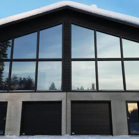 Levin Huvilompolo 木屋 *